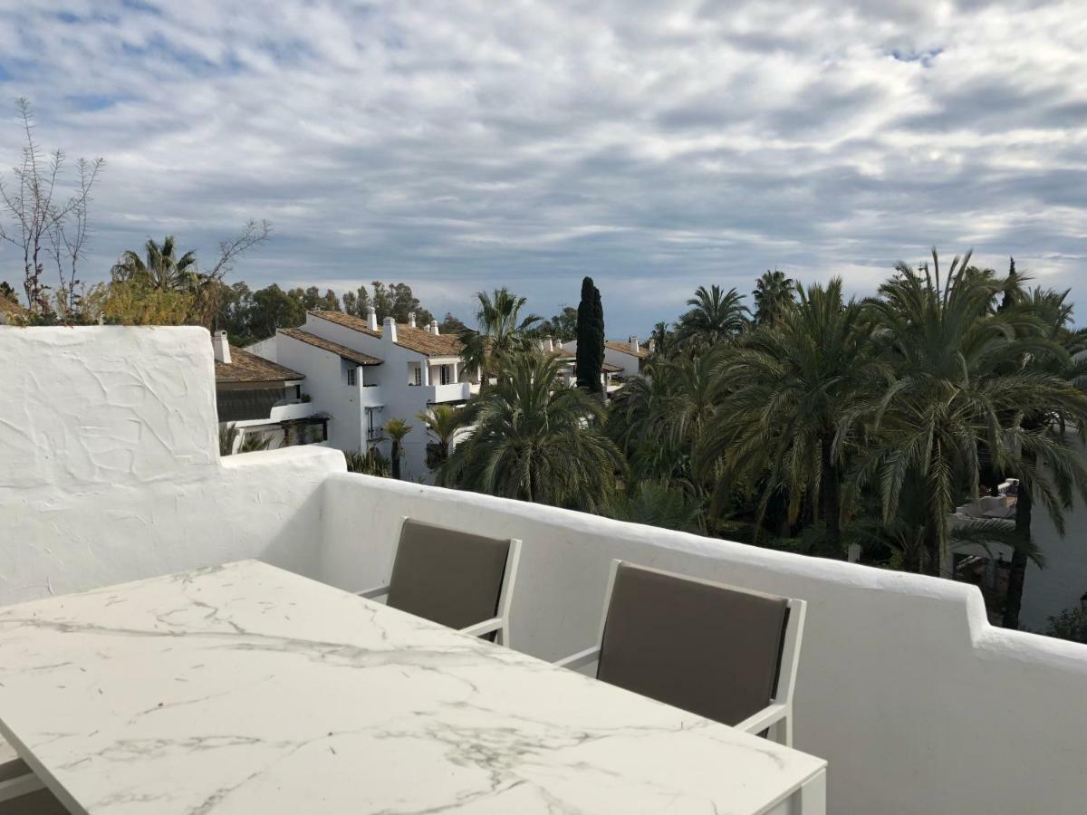Modern Apartment Puente Romano Marbella Exterior foto